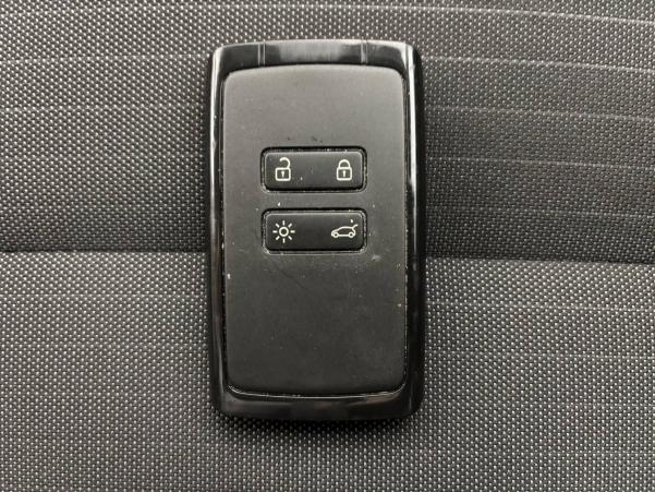 Vente en ligne Renault Arkana  E-Tech 145 au prix de 19 990 €
