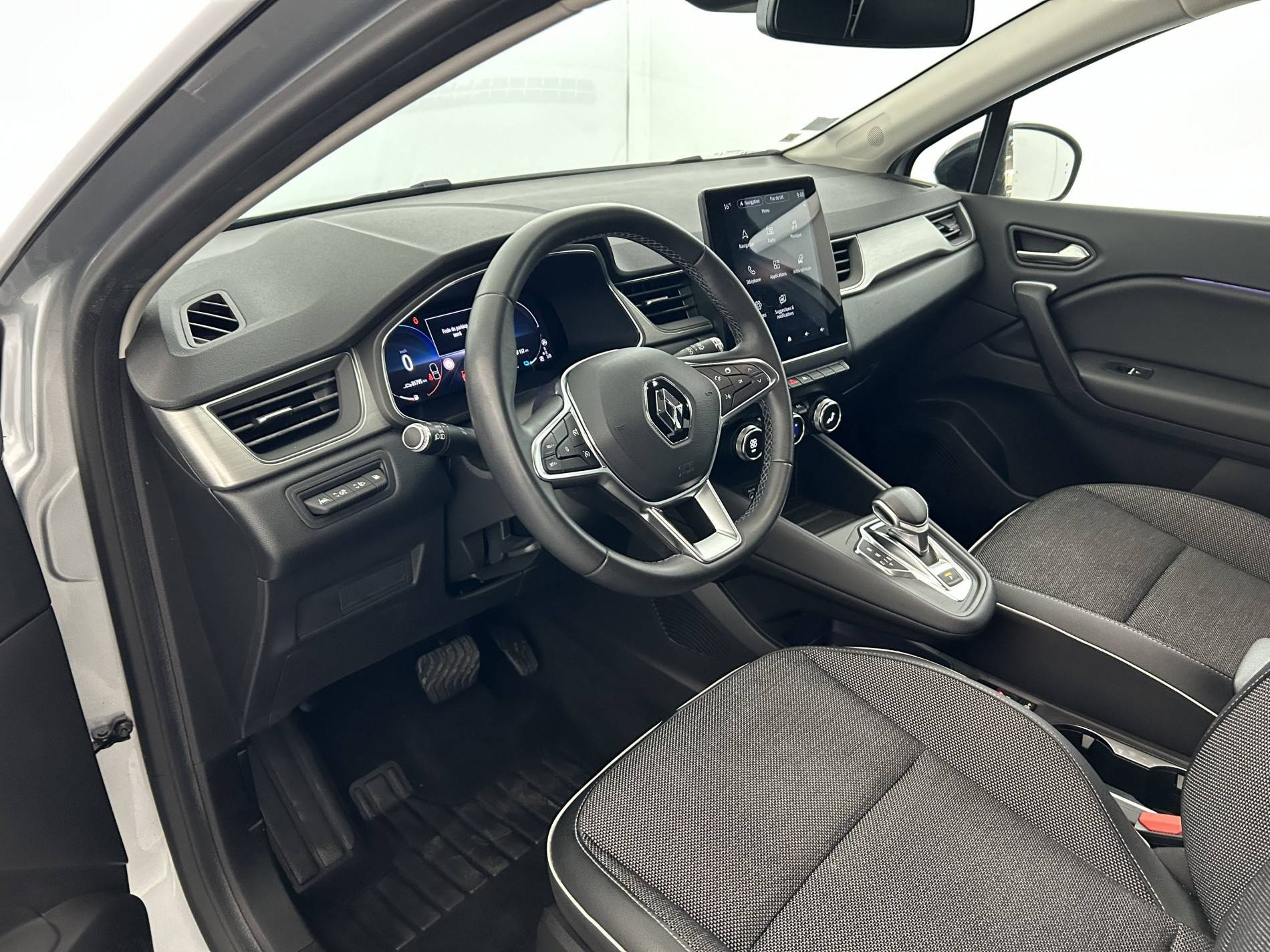 Vente en ligne Renault Captur  E-Tech Plug-in 160 au prix de 16 490 €