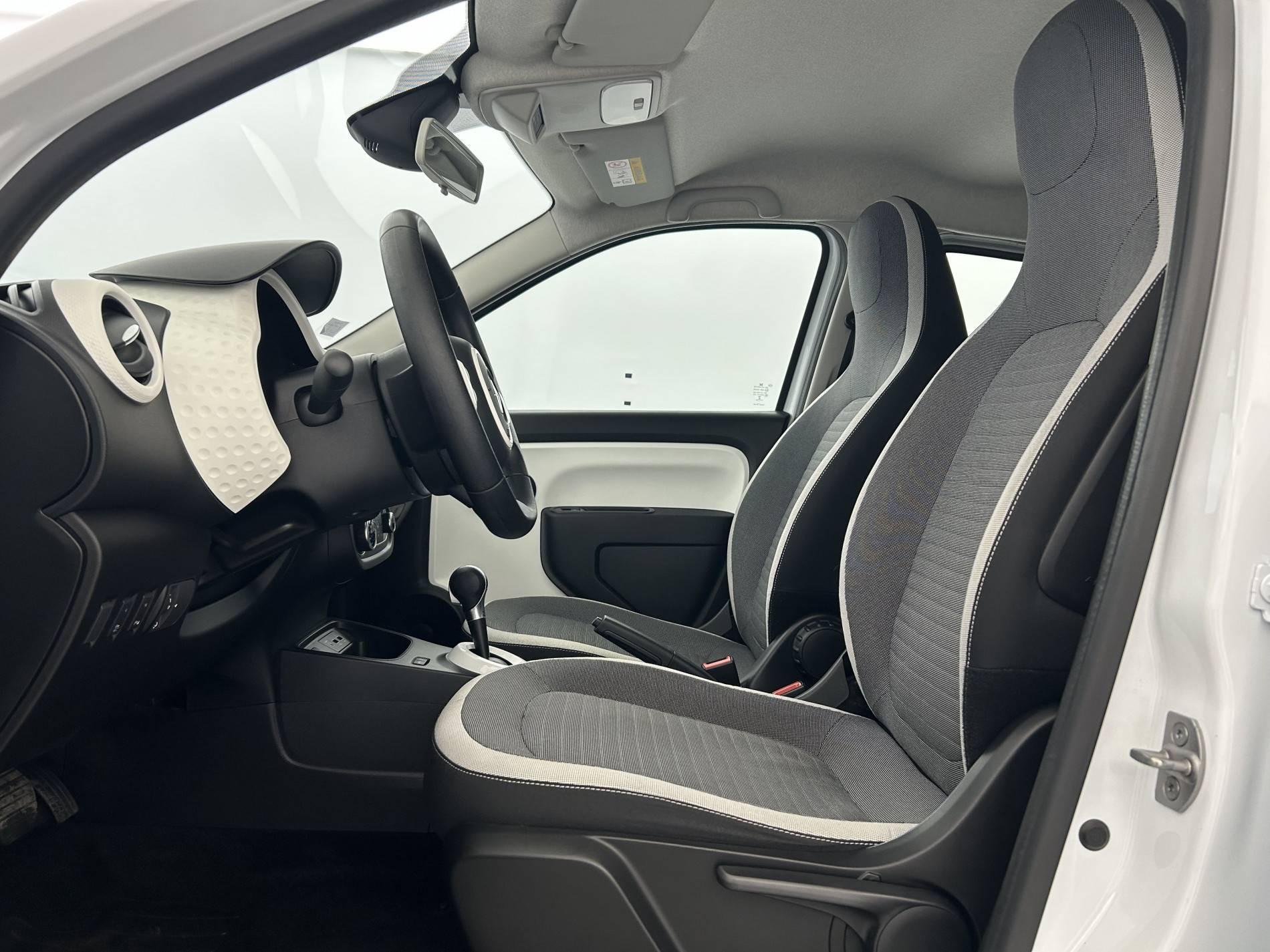 Vente en ligne Renault Twingo Electrique Twingo III Achat Intégral - 21 au prix de 9 990 €