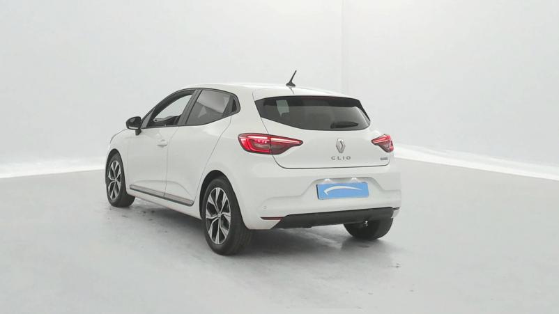 Vente en ligne Renault Clio 5 Clio E-Tech full hybrid 145 au prix de 16 990 €