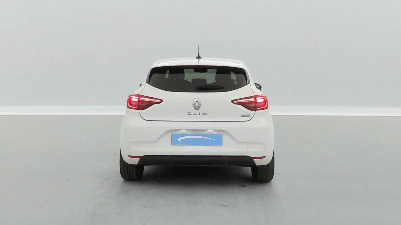 Vente en ligne Renault Clio 5 Clio E-Tech full hybrid 145 au prix de 16 990 €