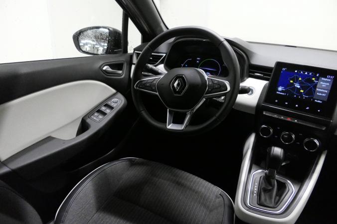 Vente en ligne Renault Clio 5 Clio E-Tech full hybrid 145 au prix de 20 990 €