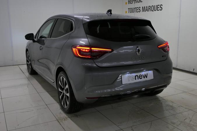 Vente en ligne Renault Clio 5 Clio E-Tech full hybrid 145 au prix de 20 990 €