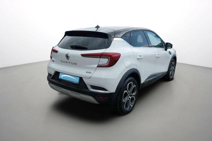 Vente en ligne Renault Captur  E-Tech Plug-in 160 au prix de 17 490 €
