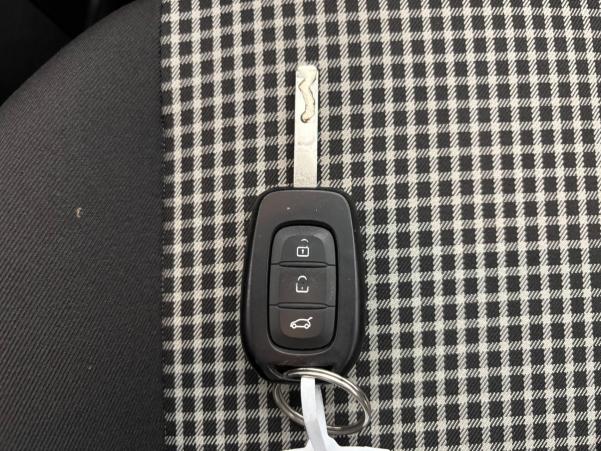 Vente en ligne Renault Twingo 3  SCe 65 au prix de 10 490 €