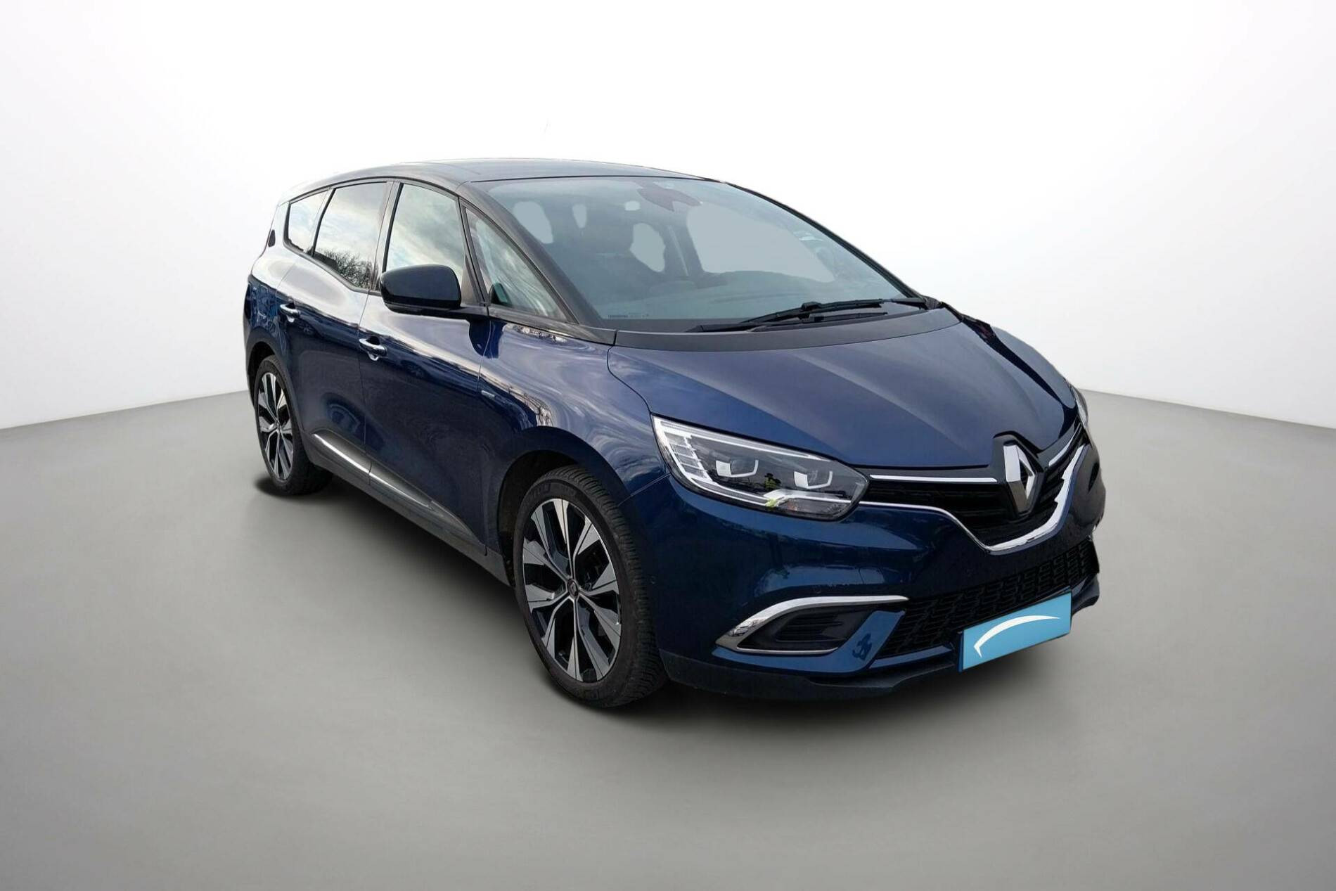 Vente en ligne Renault Grand Scenic 4 Grand Scenic TCe 140 FAP - 21 au prix de 20 990 €