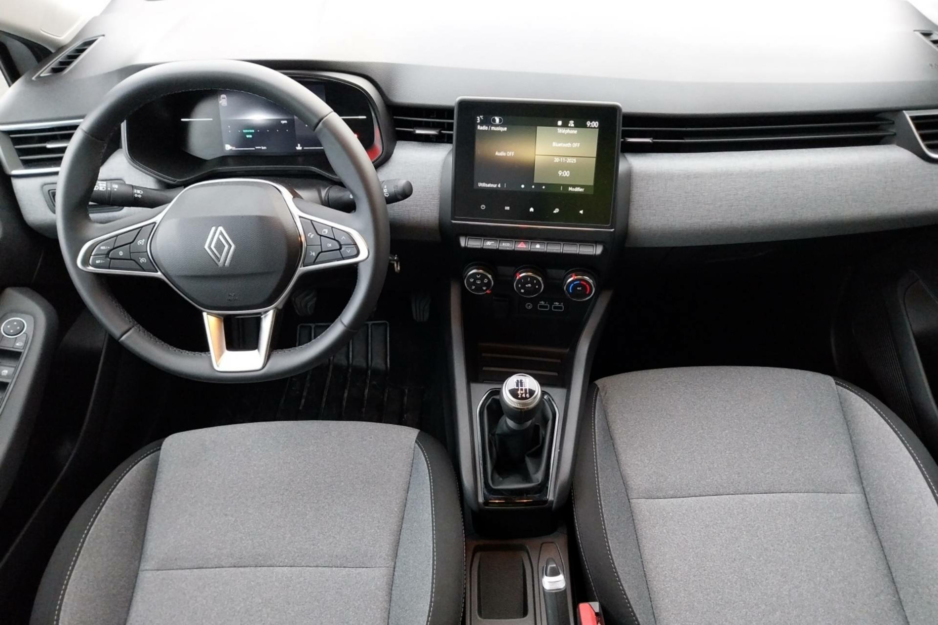 Vente en ligne Renault Clio 5 Clio Blue dCi 100 ch GSR2 au prix de 18 490 €