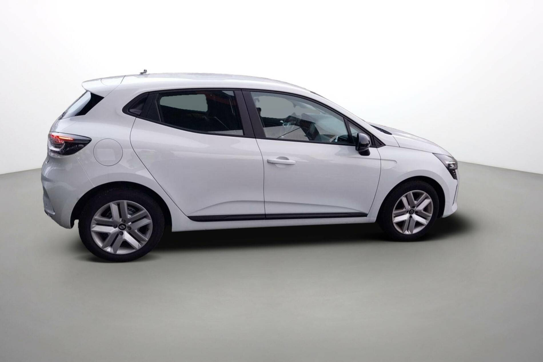 Vente en ligne Renault Clio 5 Clio Blue dCi 100 ch GSR2 au prix de 18 490 €