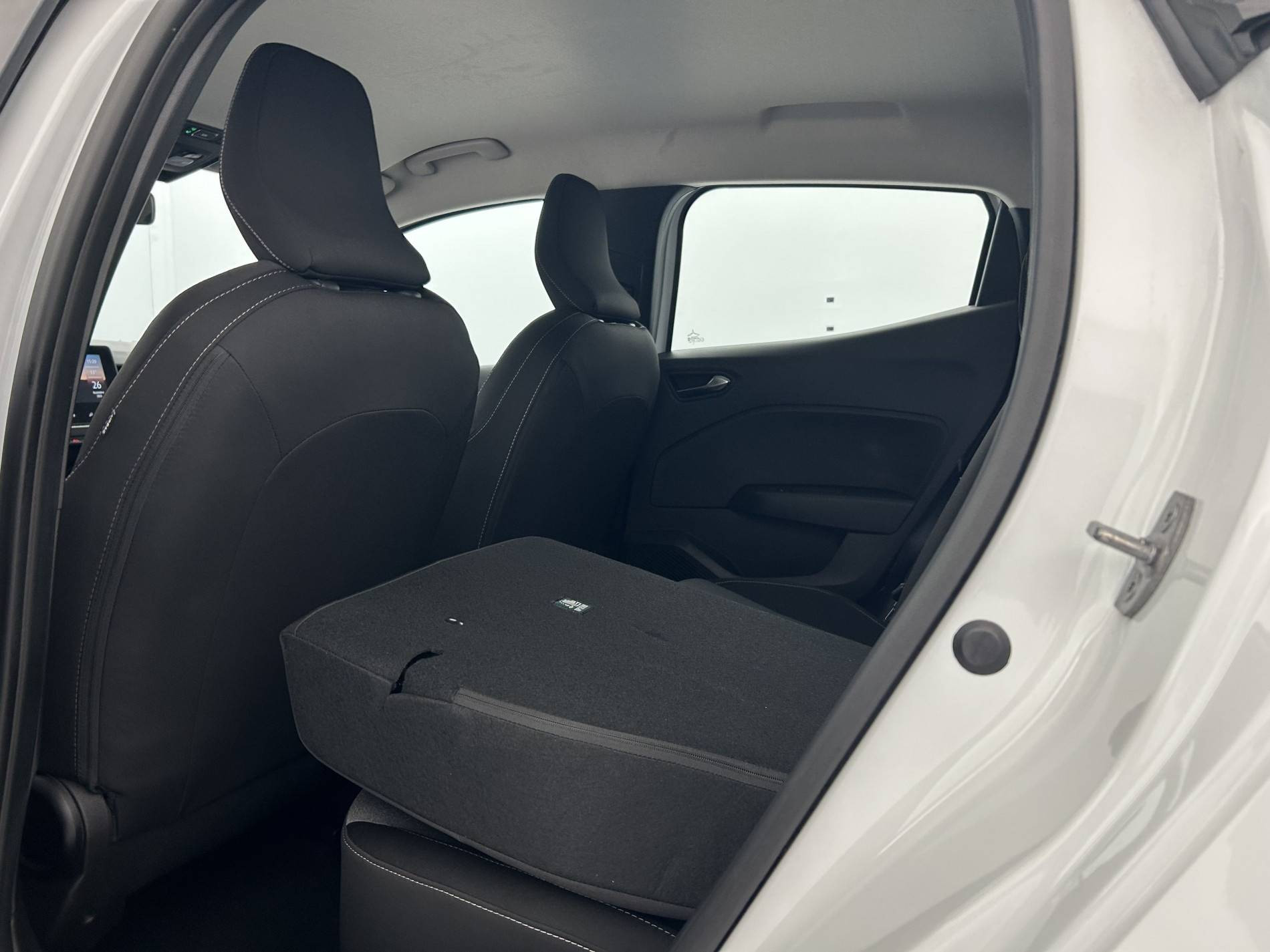 Vente en ligne Renault Clio 5 Clio Blue dCi 100 ch GSR2 au prix de 18 490 €