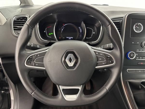 Vente en ligne Renault Grand Scenic 4 Grand Scenic Blue dCi 120 au prix de 18 490 €