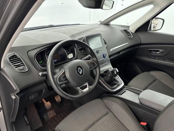 Vente en ligne Renault Grand Scenic 4 Grand Scenic Blue dCi 120 au prix de 18 490 €