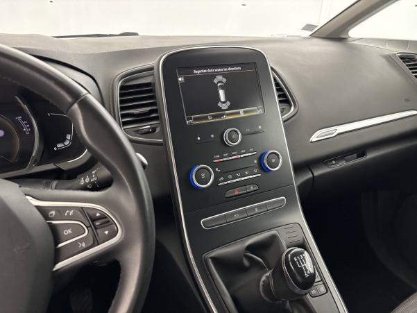 Vente en ligne Renault Grand Scenic 4 Grand Scenic Blue dCi 120 au prix de 18 490 €