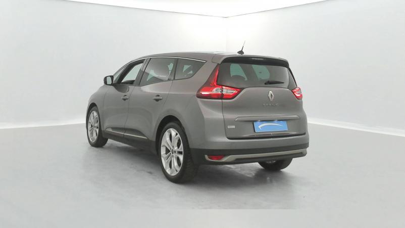 Vente en ligne Renault Grand Scenic 4 Grand Scenic Blue dCi 120 au prix de 18 490 €