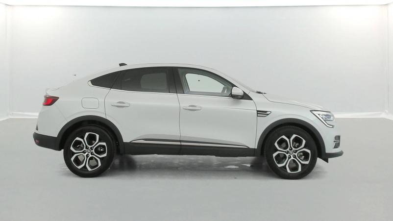 Vente en ligne Renault Arkana  E-Tech 145 - 21B au prix de 21 490 €