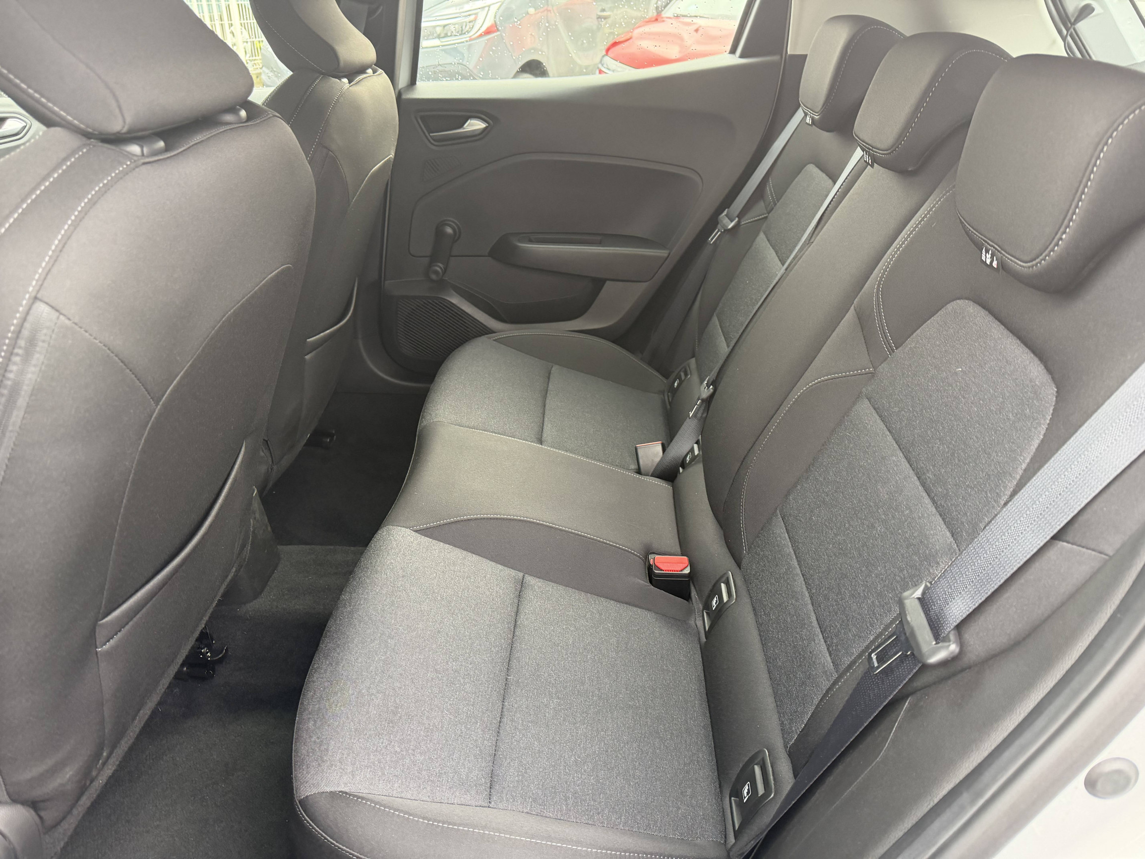 Vente en ligne Renault Clio 5 Clio TCe 90 au prix de 14 990 €