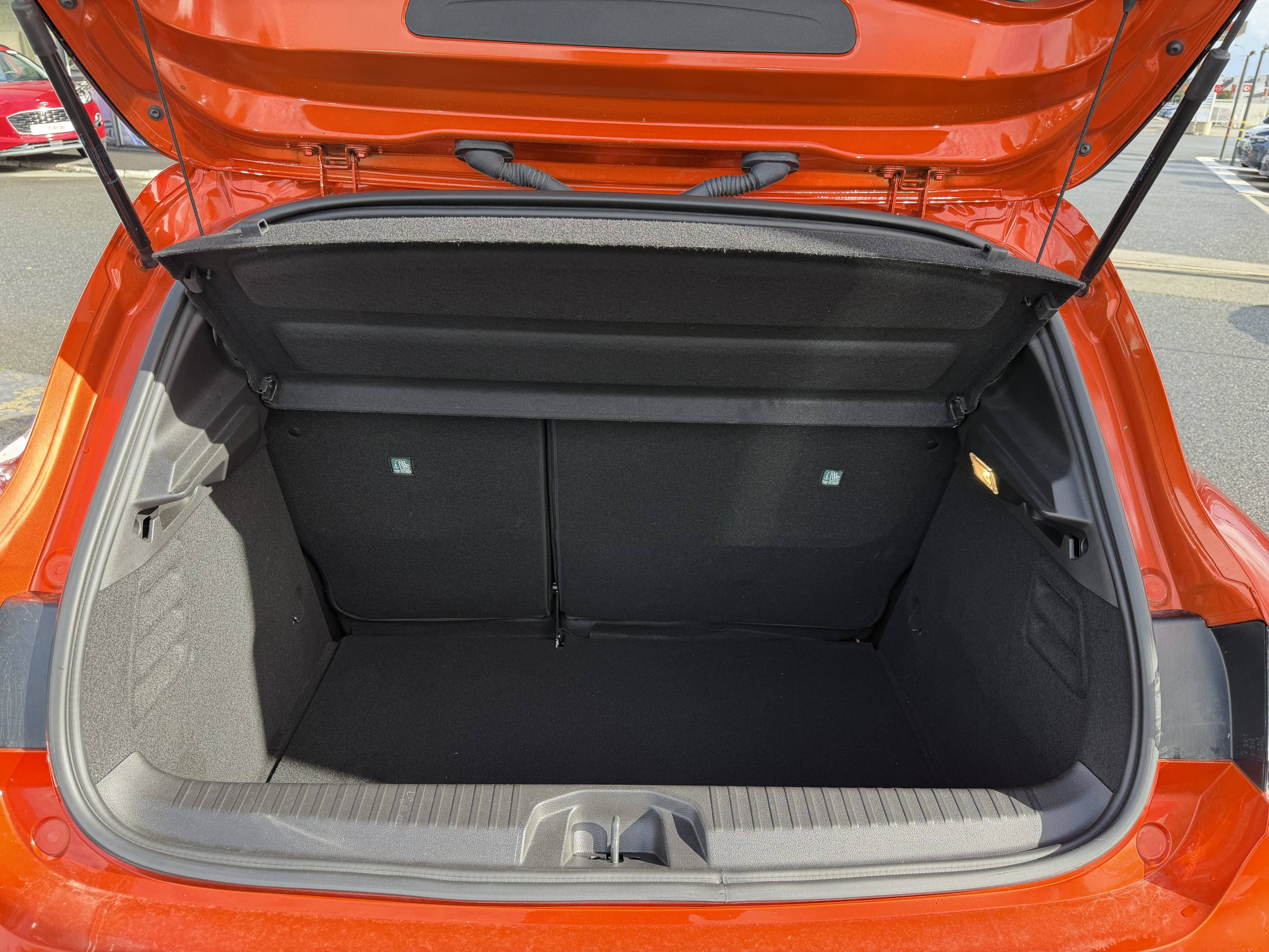 Vente en ligne Renault Clio 5 Clio dCi 100 au prix de 16 490 €