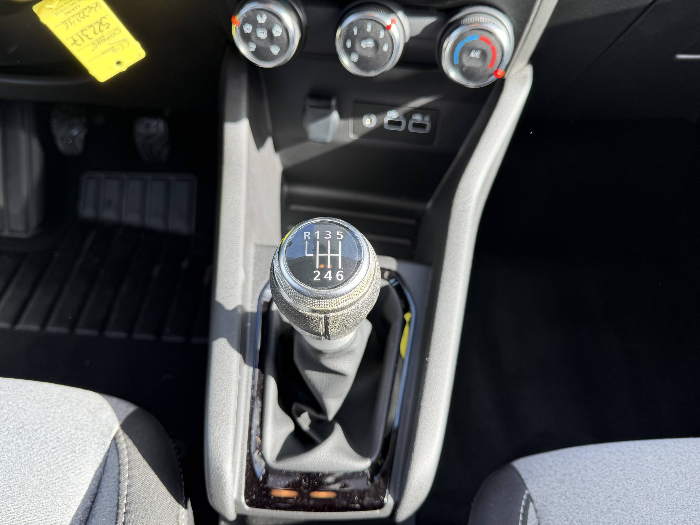 Vente en ligne Renault Clio 5 Clio dCi 100 au prix de 16 490 €