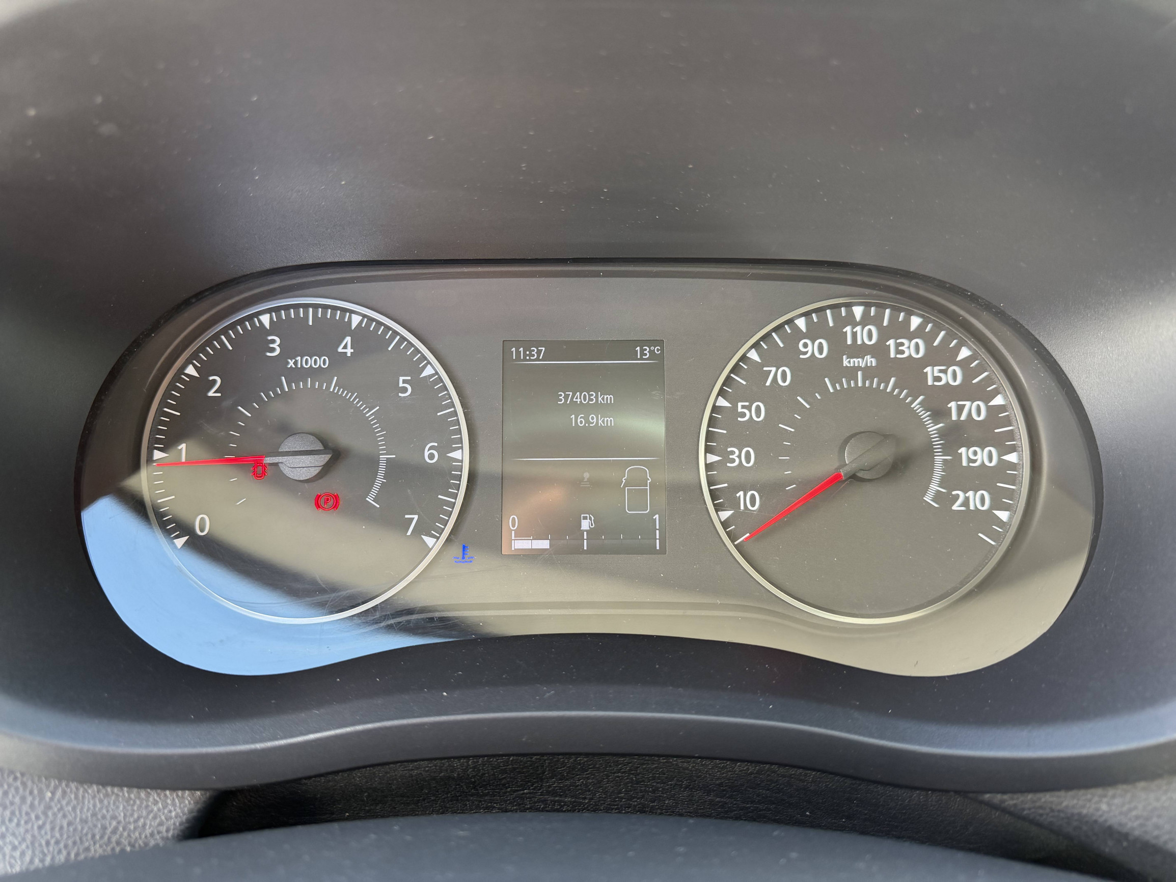 Vente en ligne Renault Master Fourgon MASTER FGN TRAC F3500 L2H2 BLUE DCI 135 au prix de 23 490 €