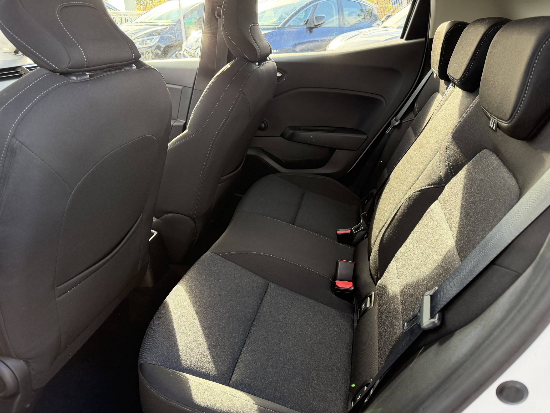 Vente en ligne Renault Clio 5 Clio SCe 65 - 21N au prix de 12 490 €