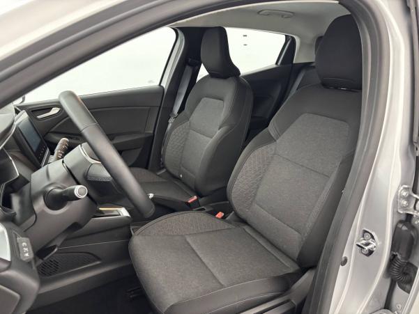 Vente en ligne Renault Clio 5 Clio E-Tech 140 au prix de 15 990 €
