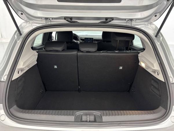 Vente en ligne Renault Clio 5 Clio E-Tech 140 au prix de 15 990 €