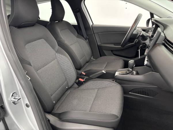 Vente en ligne Renault Clio 5 Clio E-Tech 140 au prix de 15 990 €