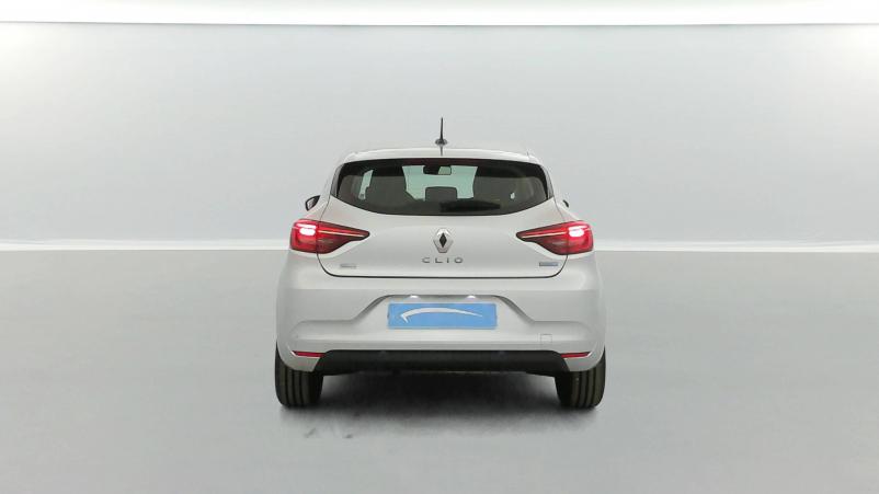 Vente en ligne Renault Clio 5 Clio E-Tech 140 au prix de 15 990 €