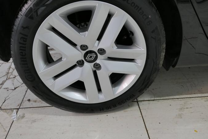 Vente en ligne Renault Clio 5 Clio TCe 100 GPL au prix de 16 490 €