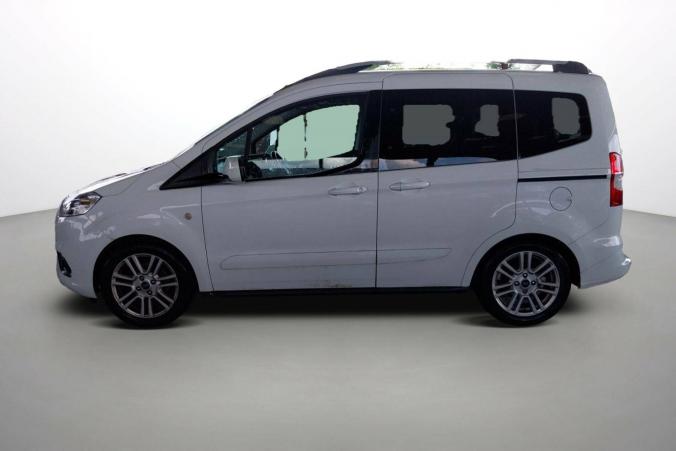 Vente en ligne Ford Tourneo Courier  1.0 E 100 BV6 S&S au prix de 12 990 €