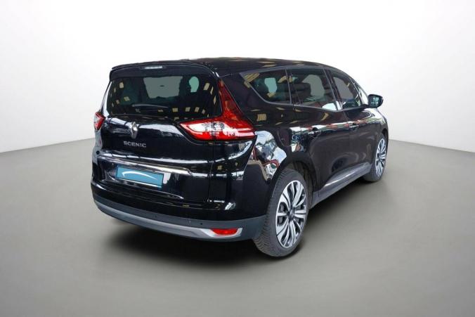 Vente en ligne Renault Grand Scenic 4 Grand Scenic TCe 140 EDC au prix de 20 490 €