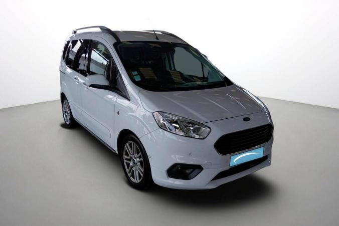 Vente en ligne Ford Tourneo Courier  1.0 E 100 BV6 S&S au prix de 12 990 €