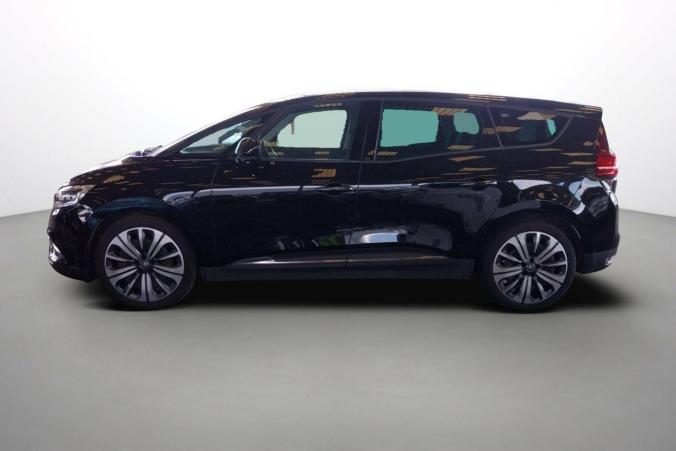 Vente en ligne Renault Grand Scenic 4 Grand Scenic TCe 140 EDC au prix de 20 490 €