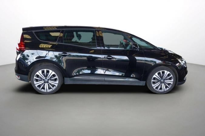 Vente en ligne Renault Grand Scenic 4 Grand Scenic TCe 140 EDC au prix de 20 490 €