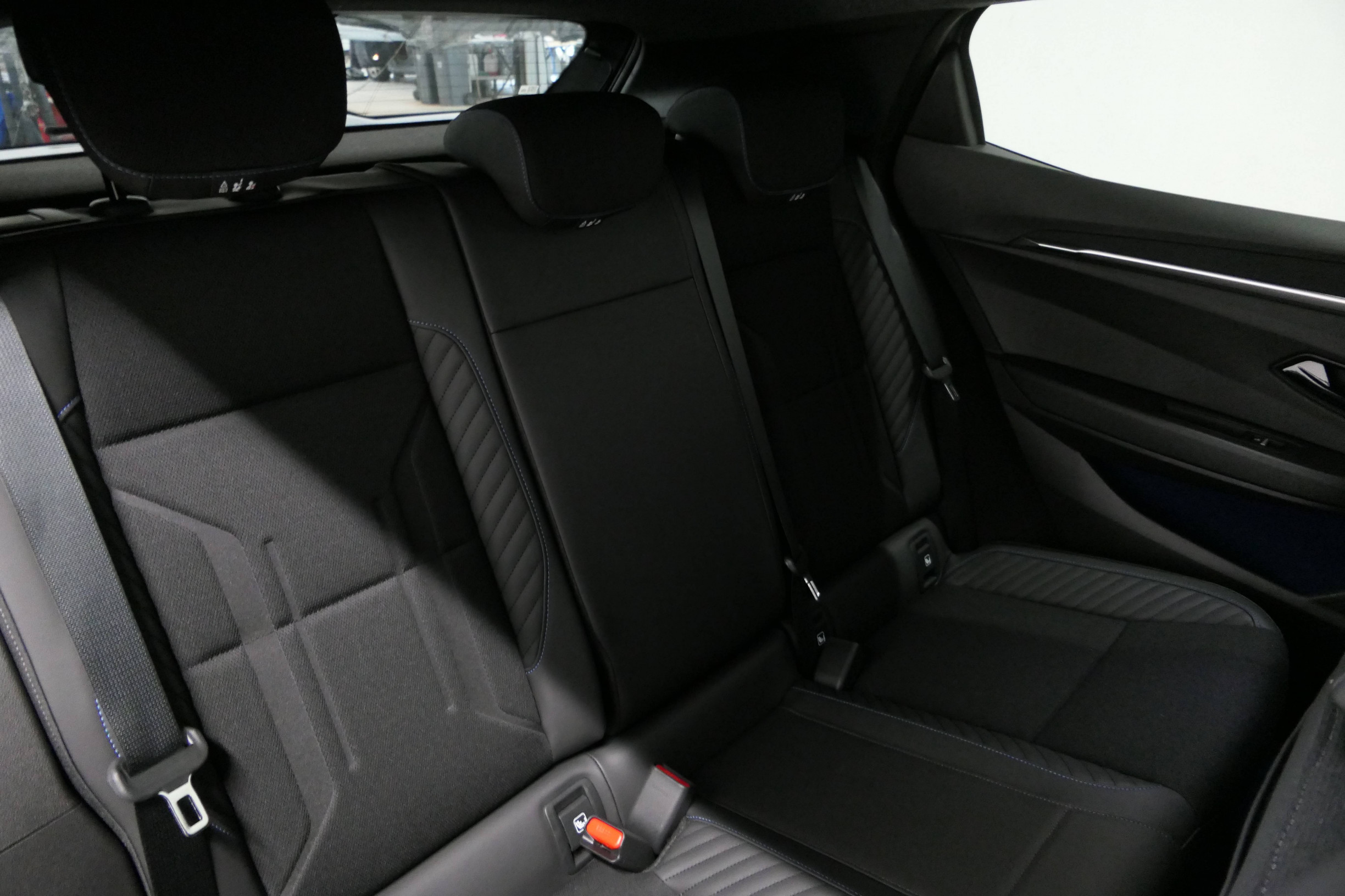 Vente en ligne Renault Megane E-Tech  220 ch autonomie confort au prix de 38 990 €