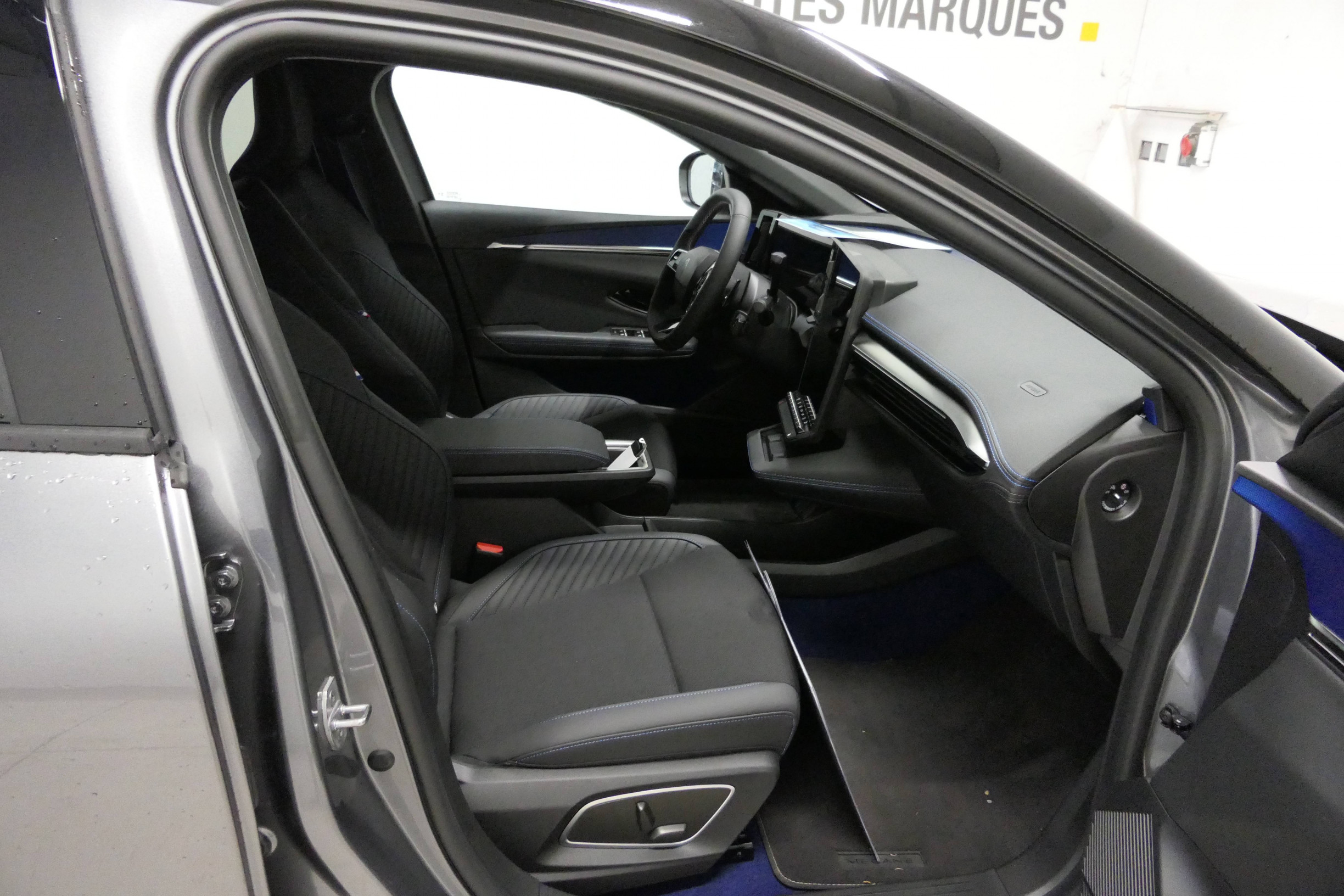 Vente en ligne Renault Megane E-Tech  220 ch autonomie confort au prix de 38 990 €