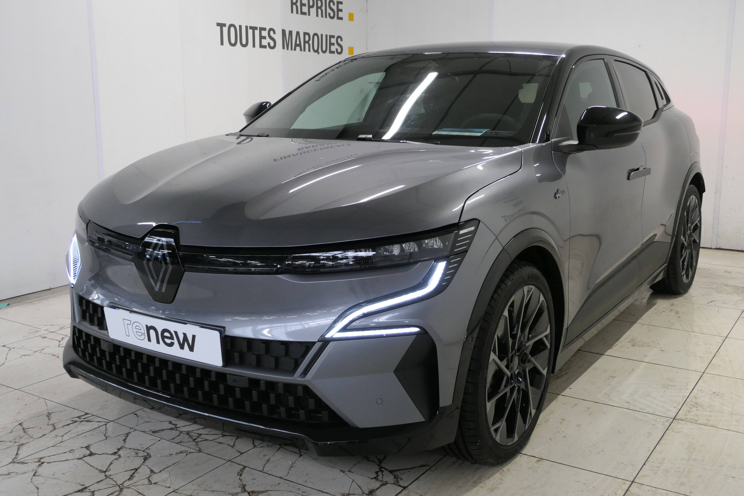 Renault Megane E-Tech  220 ch autonomie confort occasion de 2025 en vente à Lannion