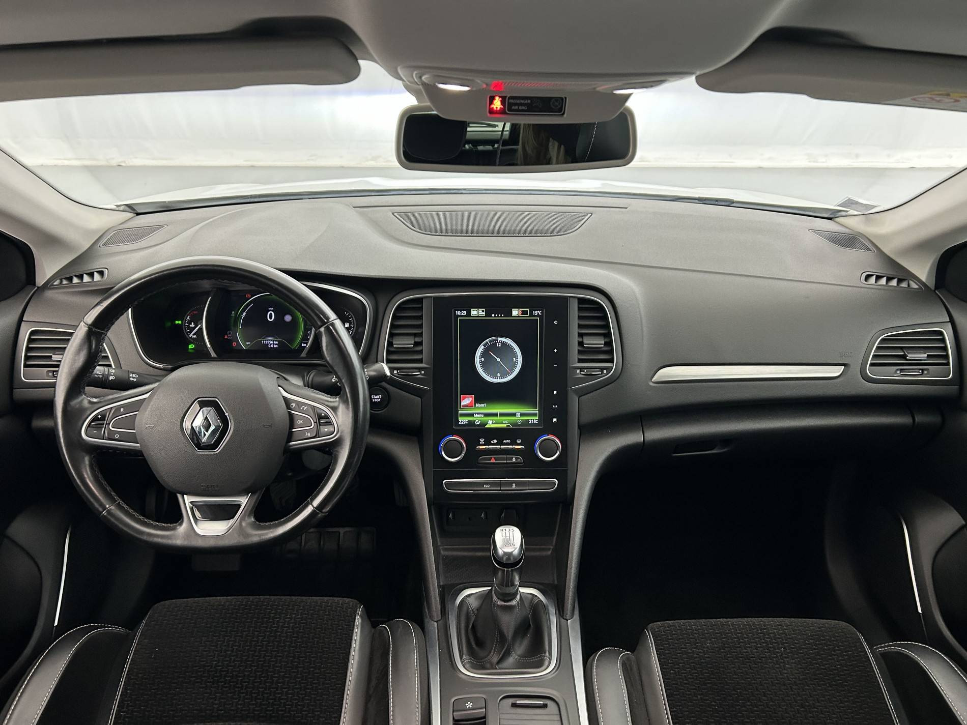 Vente en ligne Renault Megane 4 Mégane IV Berline TCe 140 FAP au prix de 11 990 €