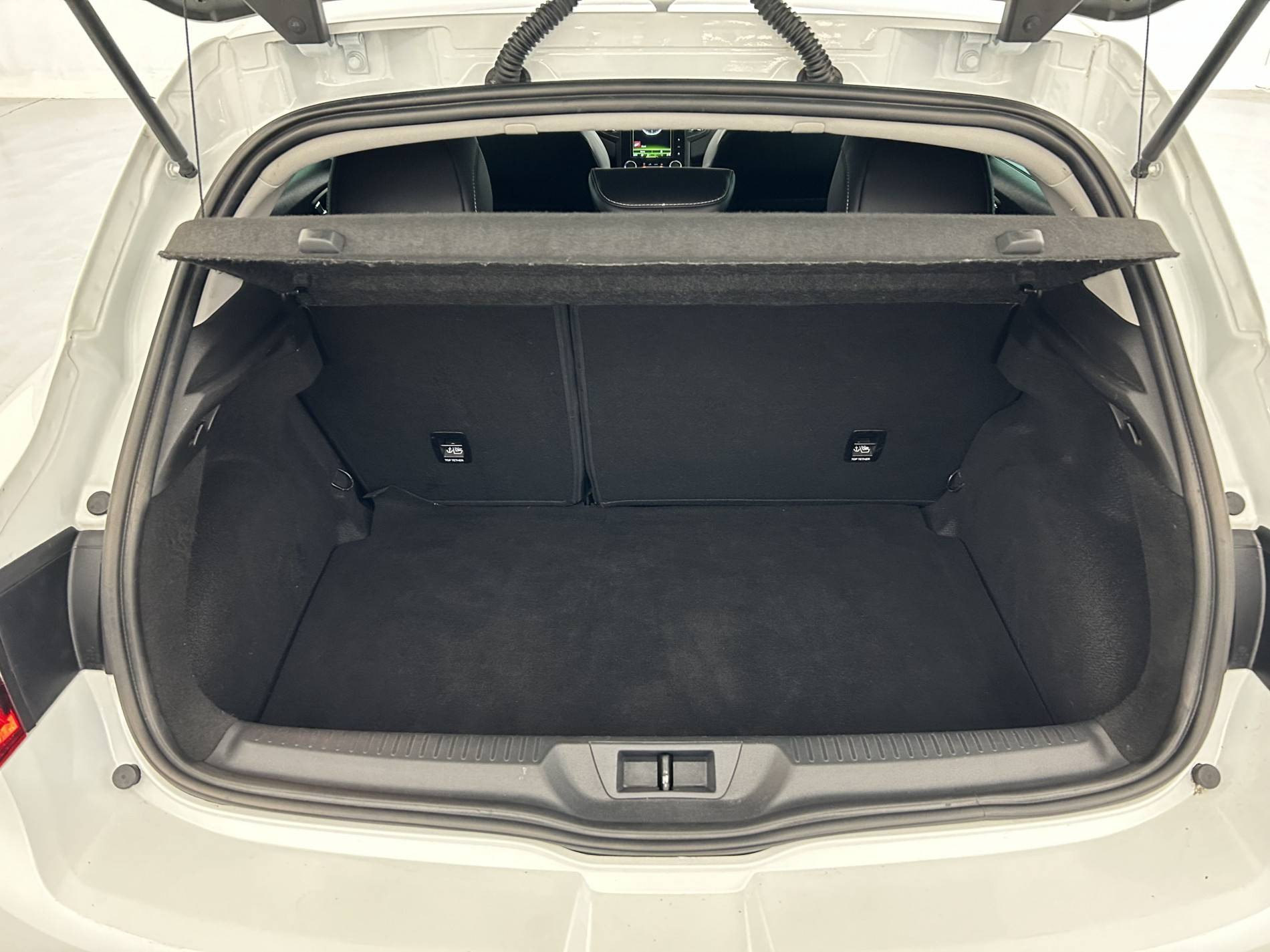 Vente en ligne Renault Megane 4 Mégane IV Berline TCe 140 FAP au prix de 11 990 €