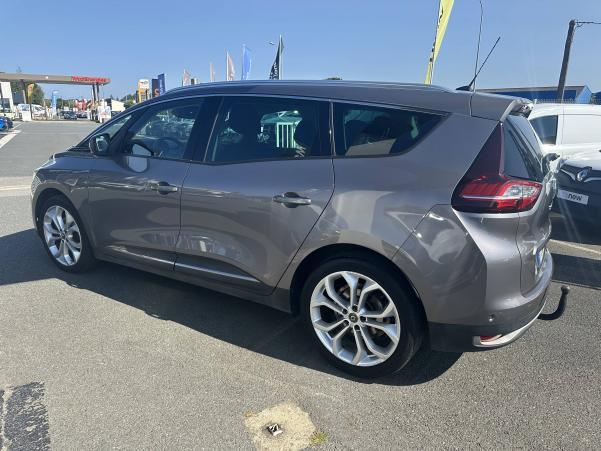 Vente en ligne Renault Grand Scenic 4 Grand Scenic Blue dCi 120 au prix de 17 490 €