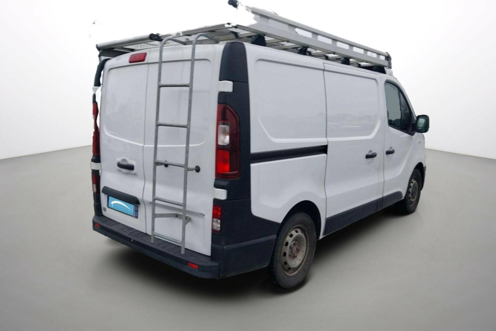 Vente en ligne Renault Trafic 3 Fourgon TRAFIC FGN L1H1 1000 KG DCI 120 au prix de 19 990 €