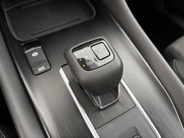 Vente en ligne Nissan Qashqai Qashqai Mild Hybrid 158 ch Xtronic au prix de 25 490 €