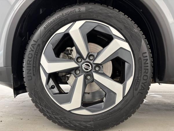 Vente en ligne Nissan Qashqai Qashqai Mild Hybrid 158 ch Xtronic au prix de 25 490 €
