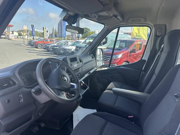 Vente en ligne Renault Master 3 Châssis Cabine MASTER CC PROP RJ3500 PAF AR COURT L2 DCI 130 au prix de 24 990 €