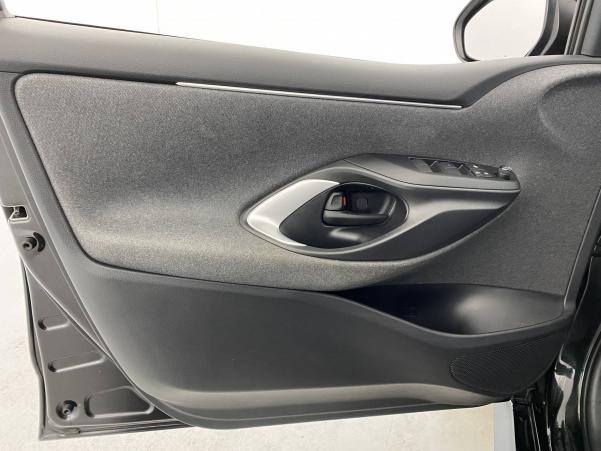 Vente en ligne Toyota Yaris Yaris Hybride 116h au prix de 18 790 €