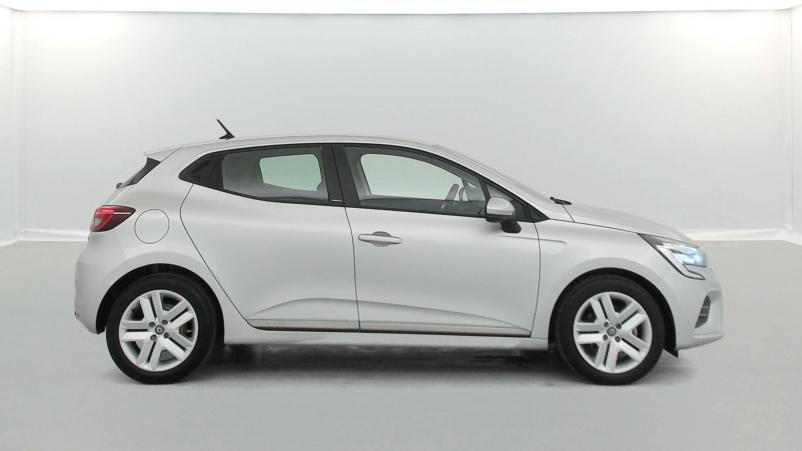 Vente en ligne Renault Clio 5 Clio E-Tech 140 au prix de 15 990 €