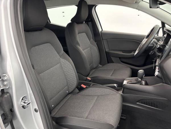 Vente en ligne Renault Clio 5 Clio E-Tech 140 au prix de 15 990 €