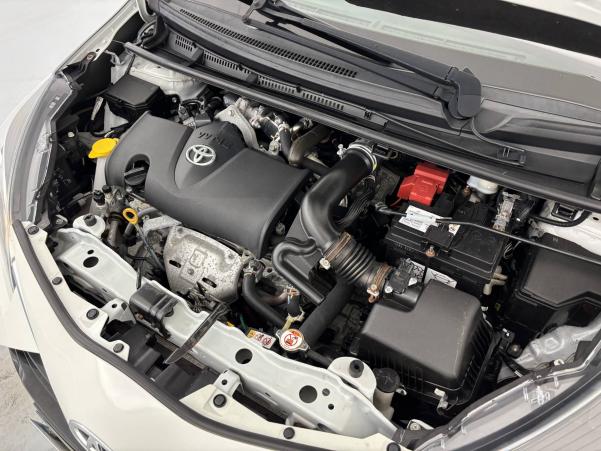 Vente en ligne Toyota Yaris Yaris 110 VVT-i au prix de 13 490 €
