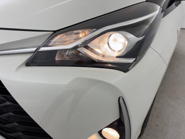 Vente en ligne Toyota Yaris Yaris 110 VVT-i au prix de 13 490 €