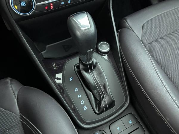 Vente en ligne Ford Fiesta  1.0 EcoBoost 100 ch S&S BVA6 au prix de 13 690 €
