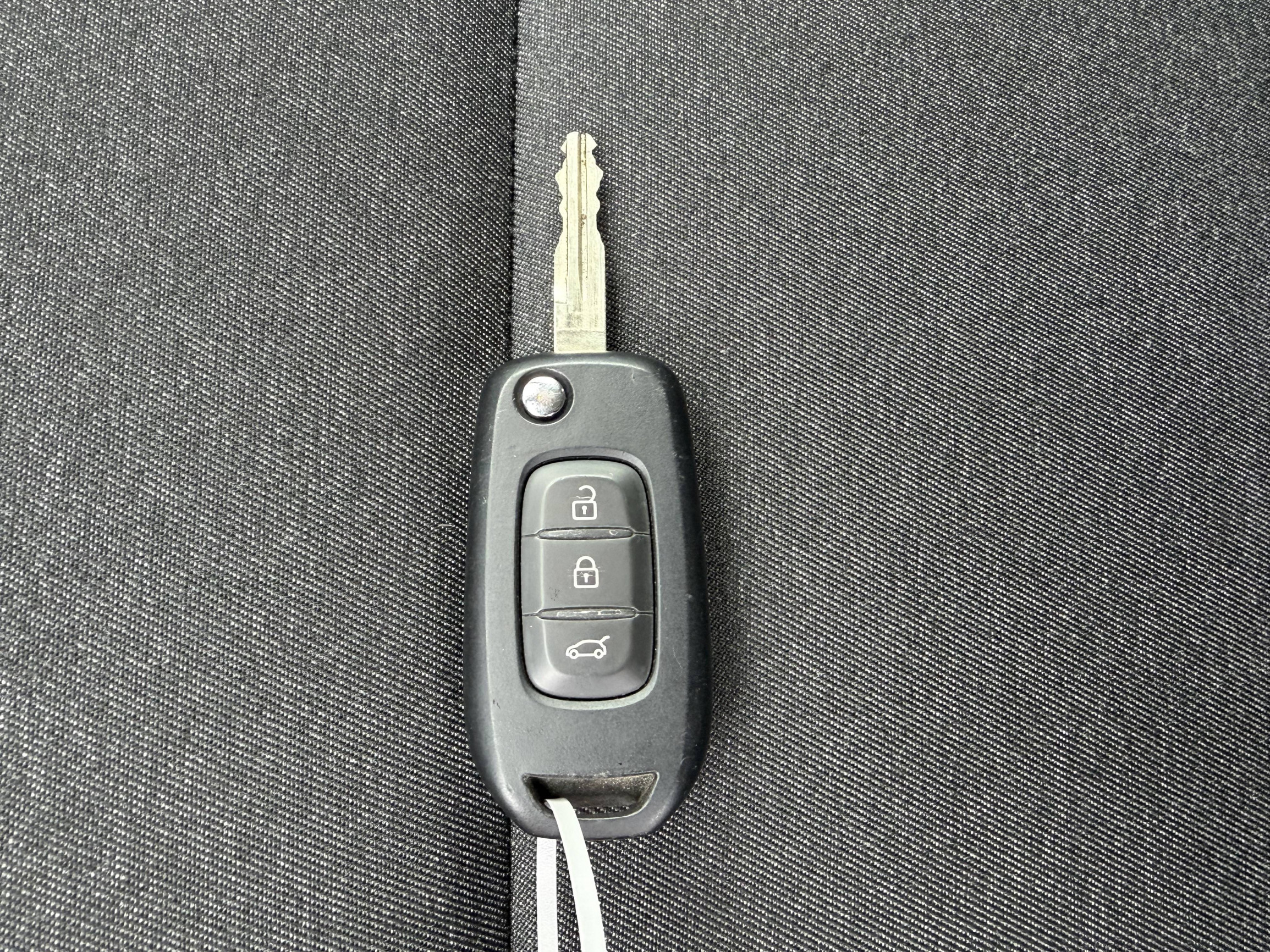 Vente en ligne Renault Clio 5 Clio TCe 90 au prix de 14 990 €